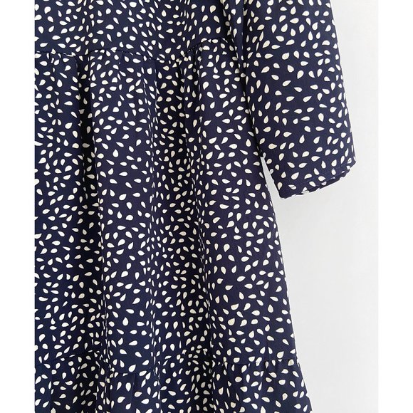 MinkPink • Breezy Babydoll Dress • Sz M • Navy Blue w White • Trapeze • Like New - Picture 5 of 11